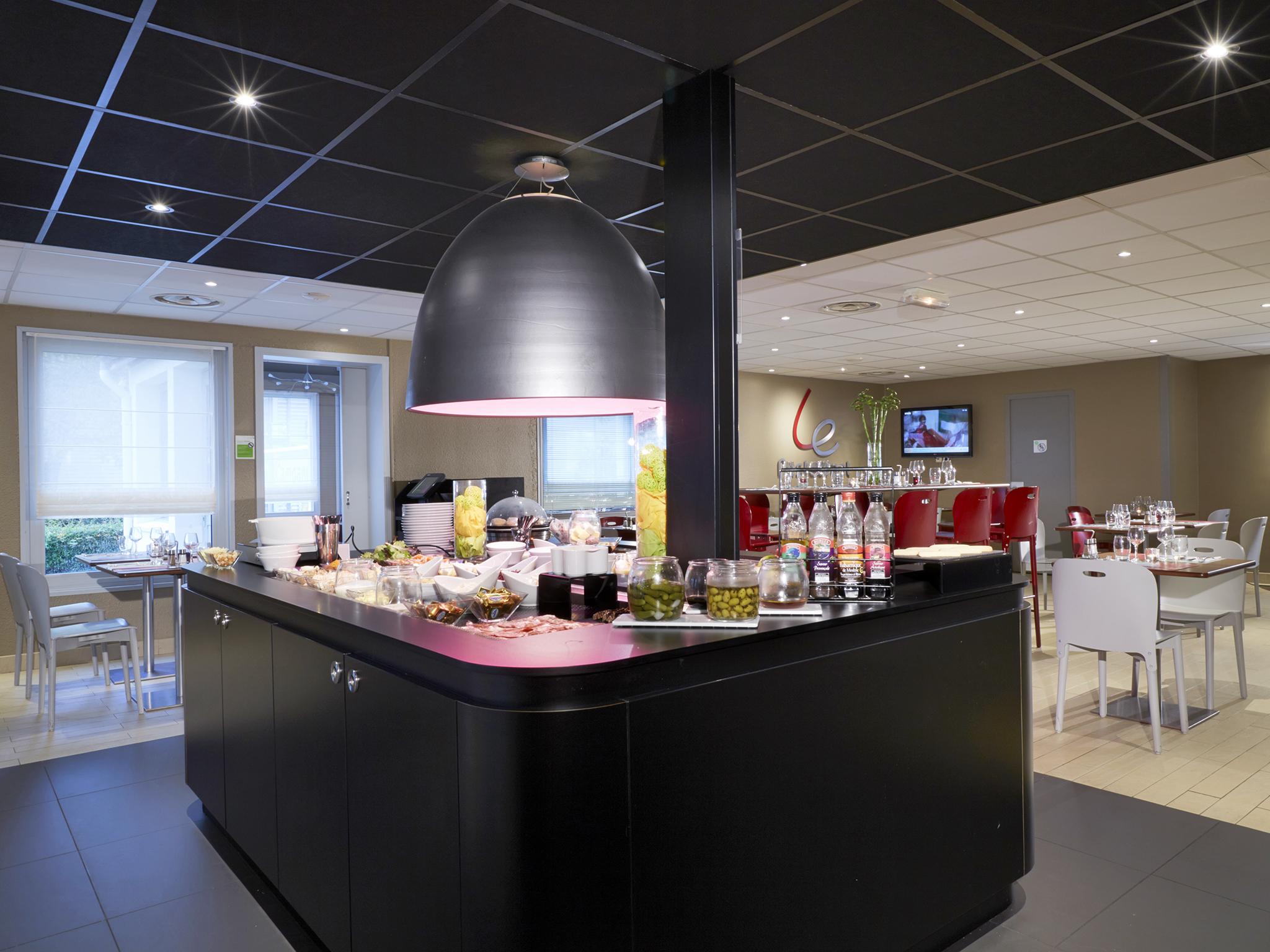 Campanile - Le Vesinet Hotel