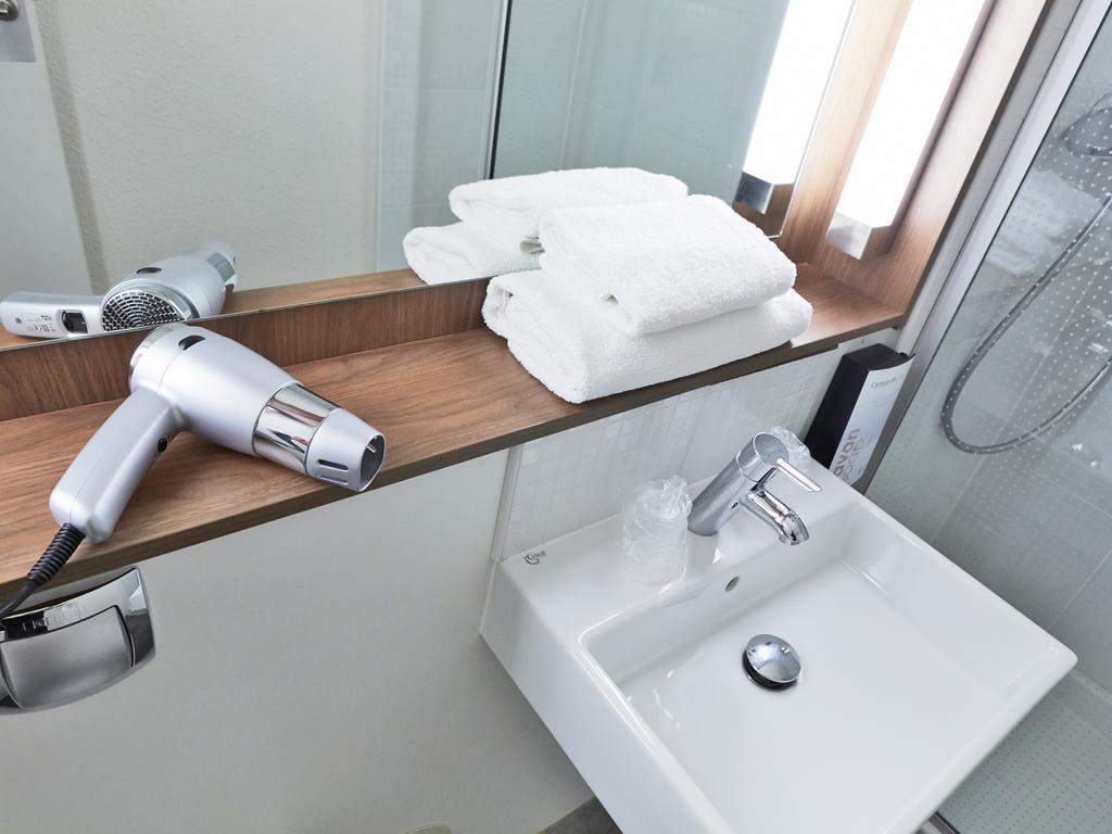 Campanile - Le Vesinet Hotel Montesson